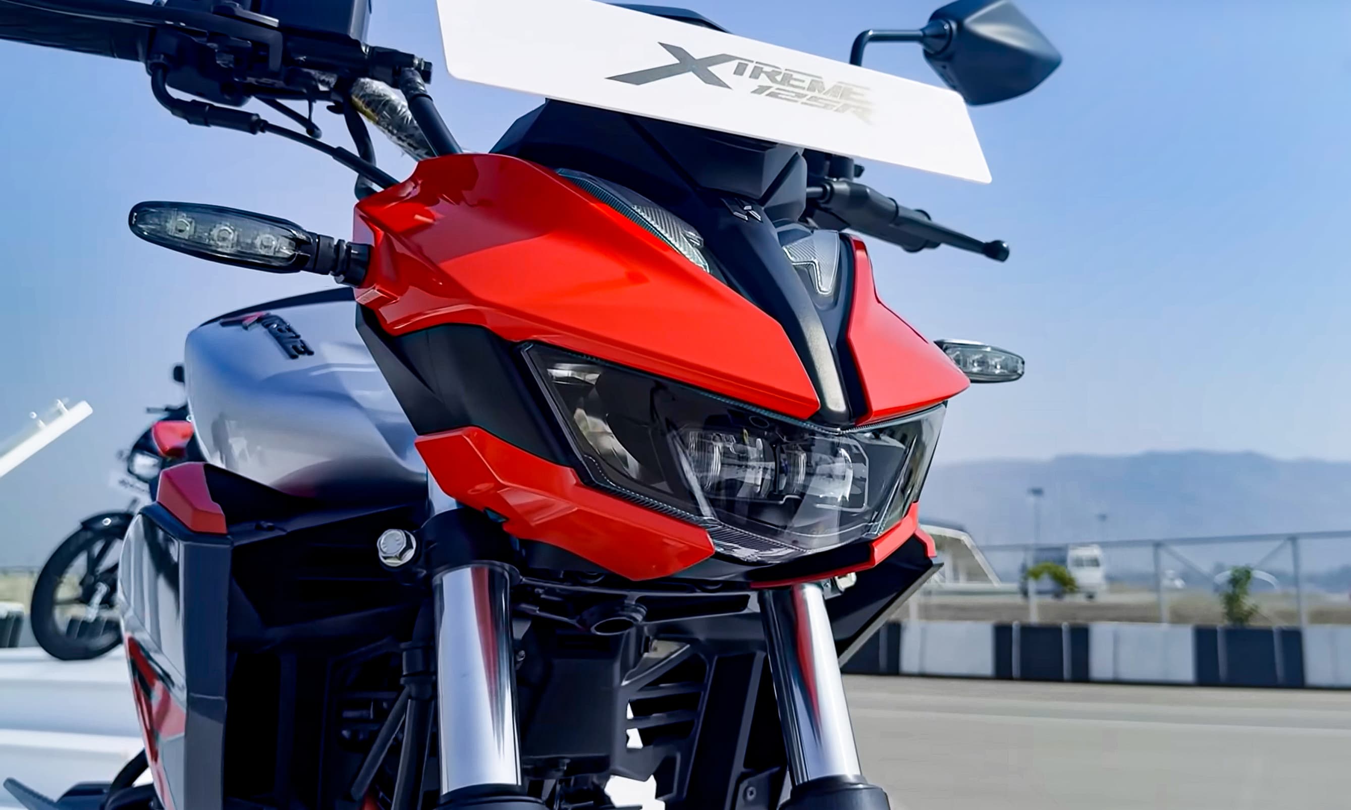 HERO Xtreme 125R Red