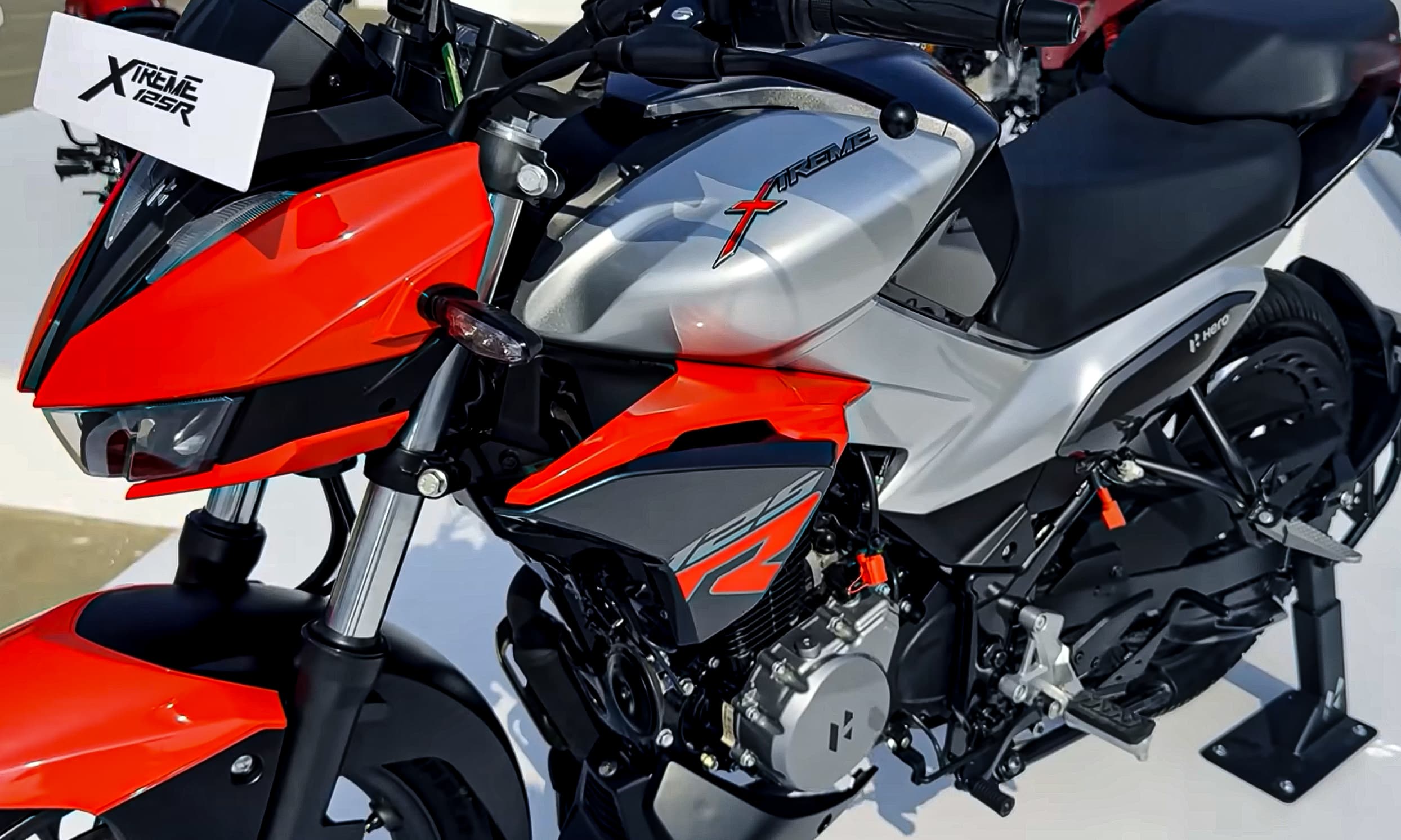 HERO Xtreme 125R Red