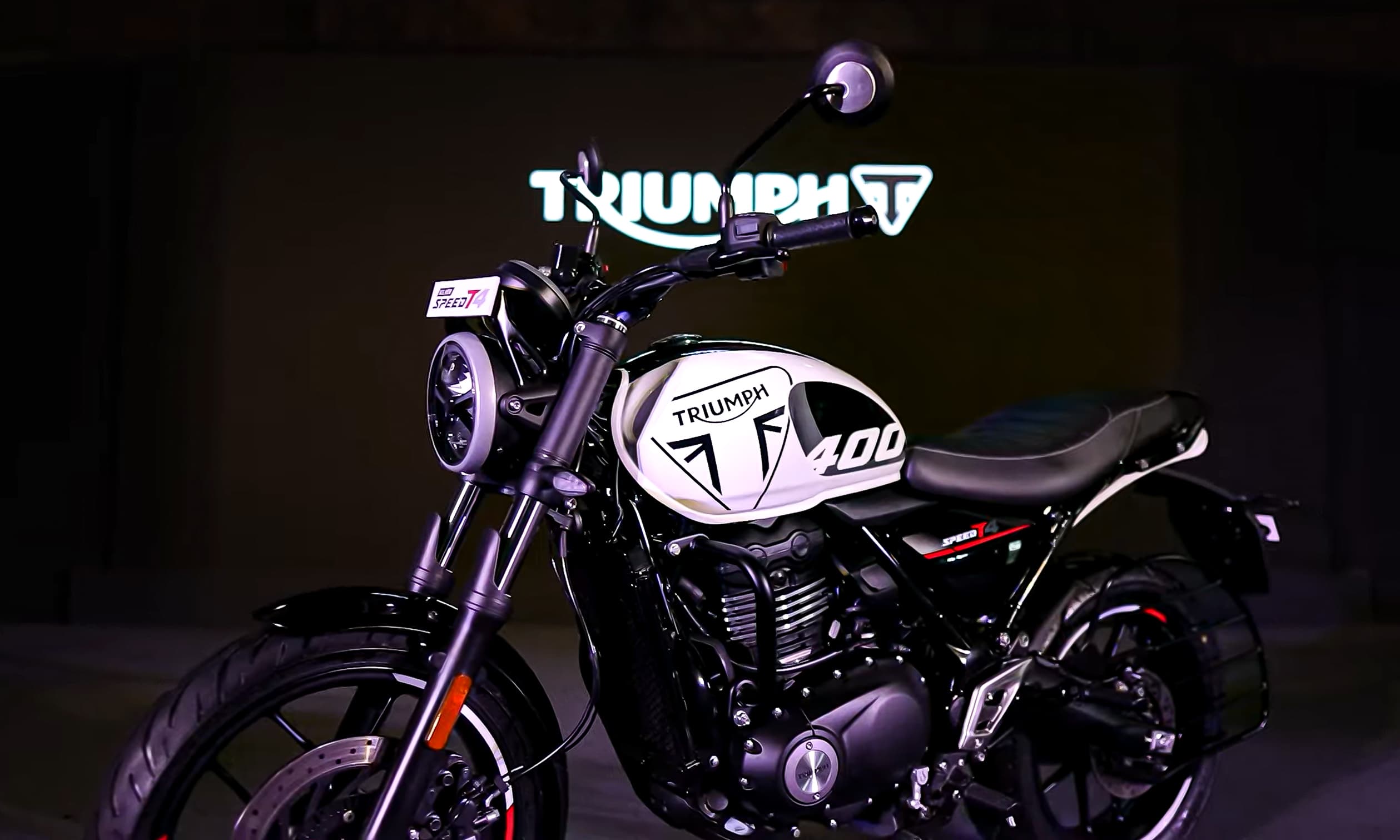 Triumph Speed T4