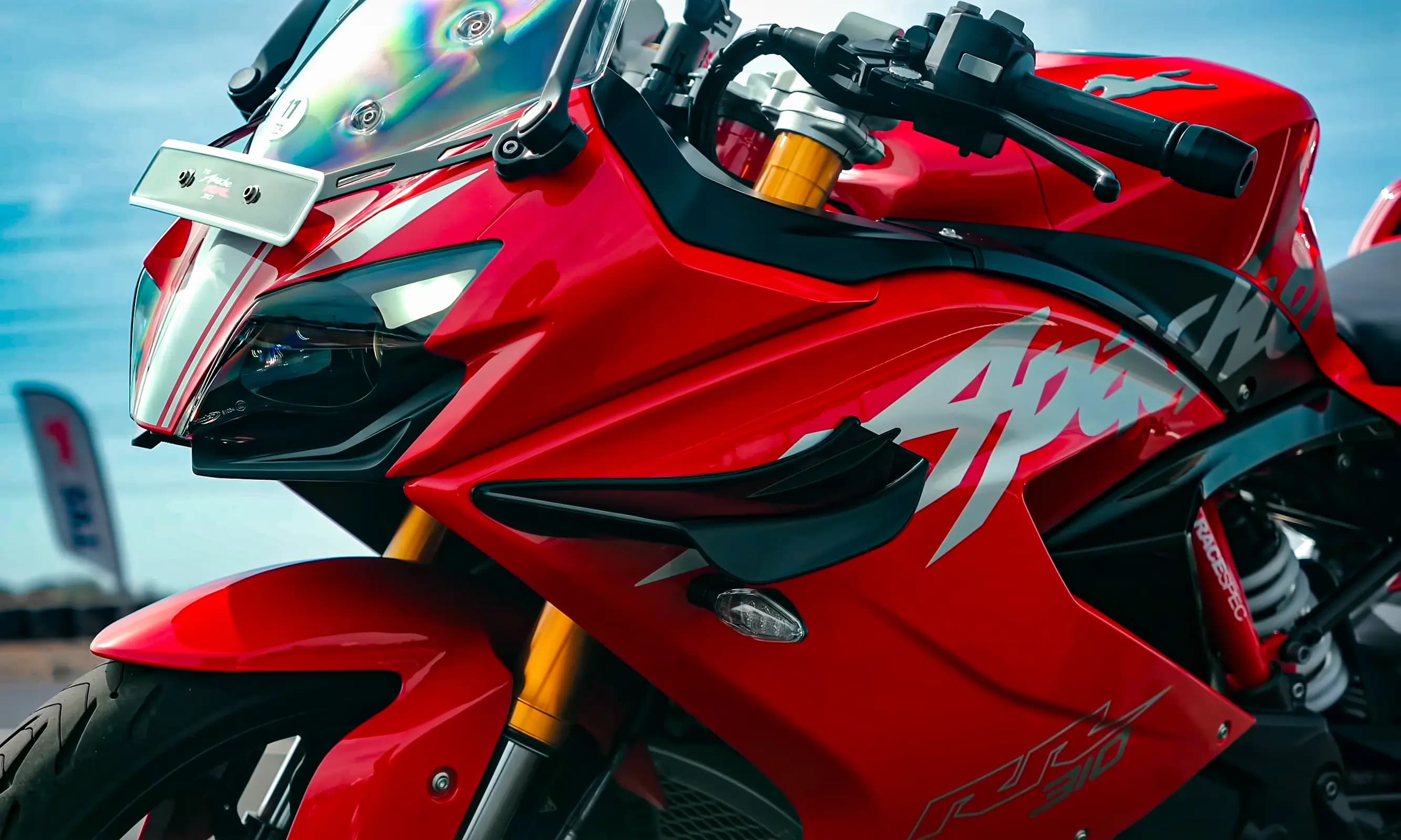 TVS APACHE 310 RR 2025