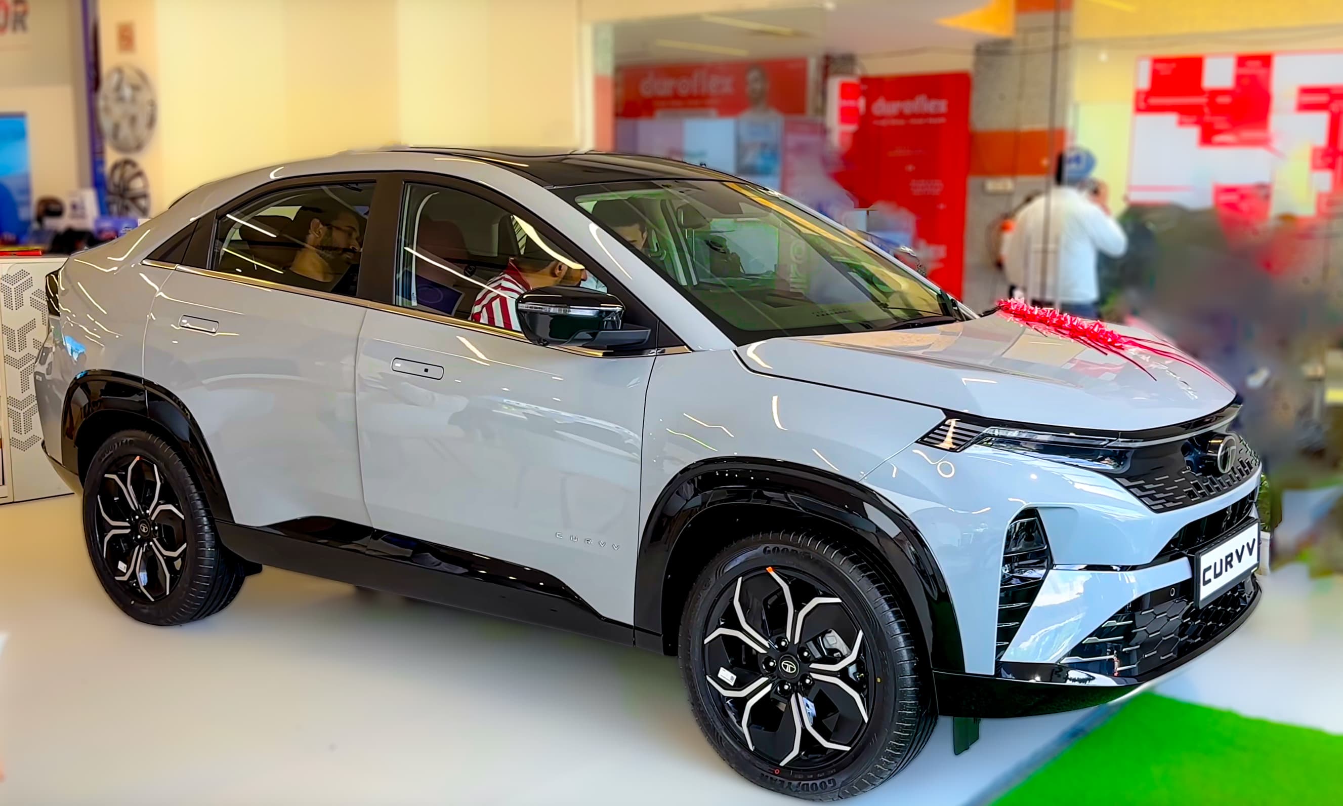 TATA NEXON 2025 White