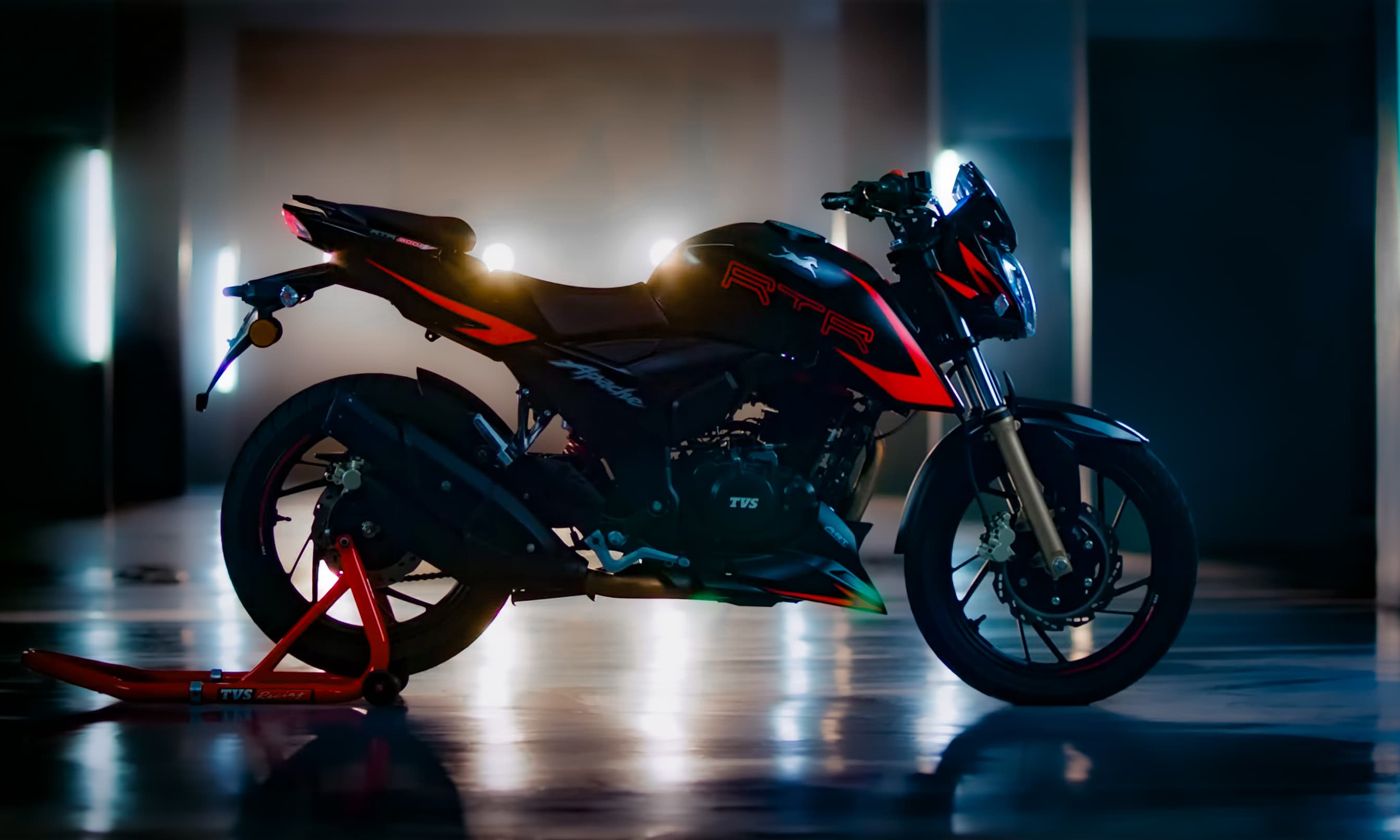 TVS Apache RTR 200 4v 2025 TVS Apache RTR 200 4v 2025